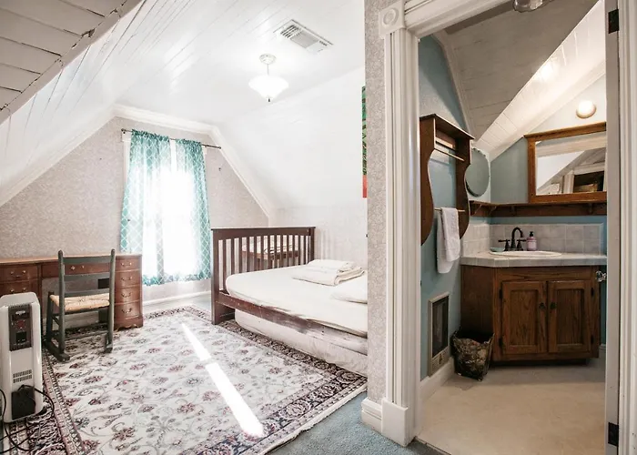 The Hostel California